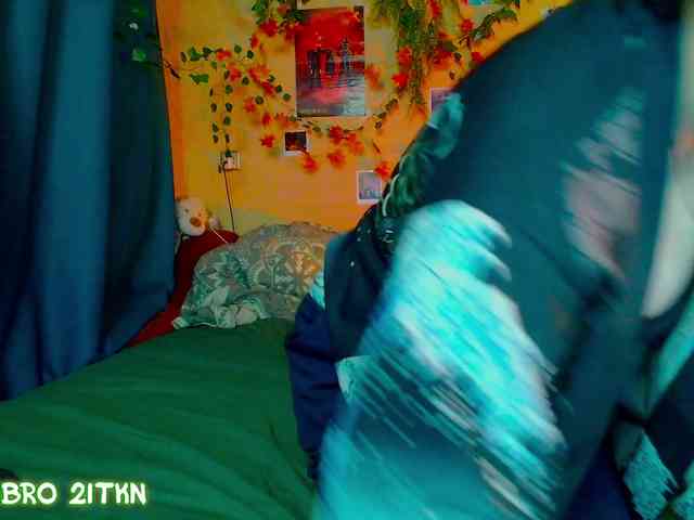 Изображение секс-шоу модели Tricky-Kitsune Изображение секс-шоу модели Tricky-Kitsune