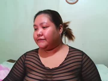 bombastic_darla's sex show image