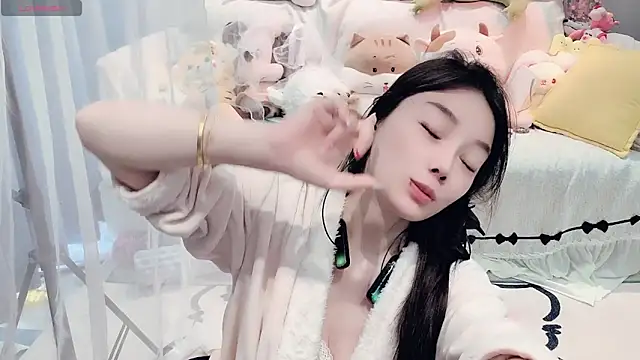 AKiKi711's sex show image