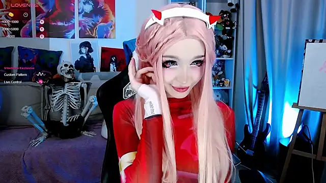 _Sparkland_'s sex show image