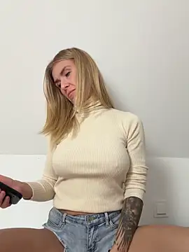 Изображение секс-шоу модели BlueEyesCarole Изображение секс-шоу модели BlueEyesCarole