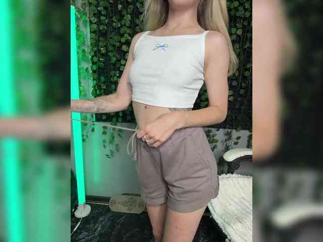 Korol-Eva's sex show image