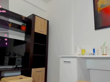 charlotte2896's sex show image