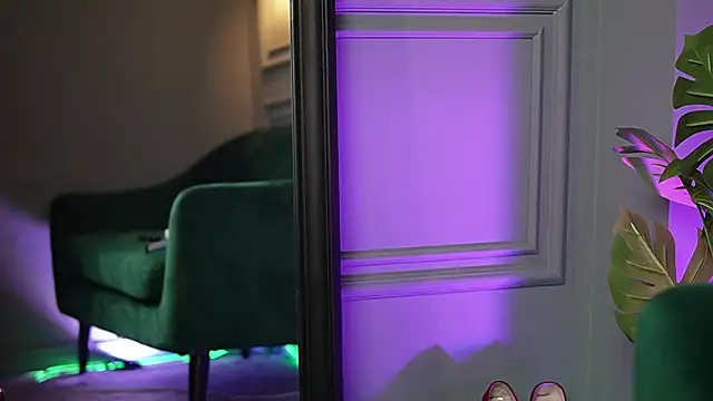 SaraiAngel's sex show image