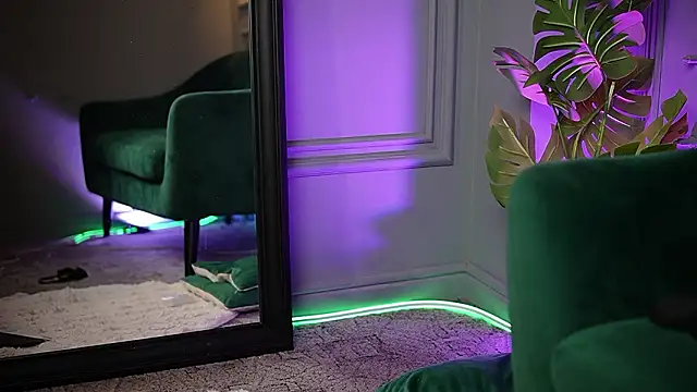 SaraiAngel's sex show image