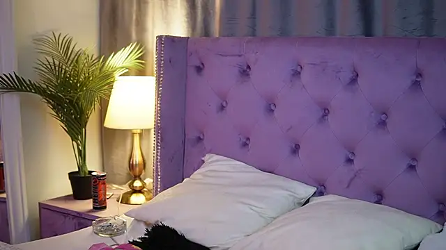 SaraiAngel's sex show image