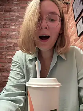 The_Snowwhitee's sex show image