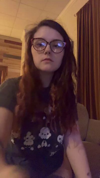 Sluttybabe22's sex show image