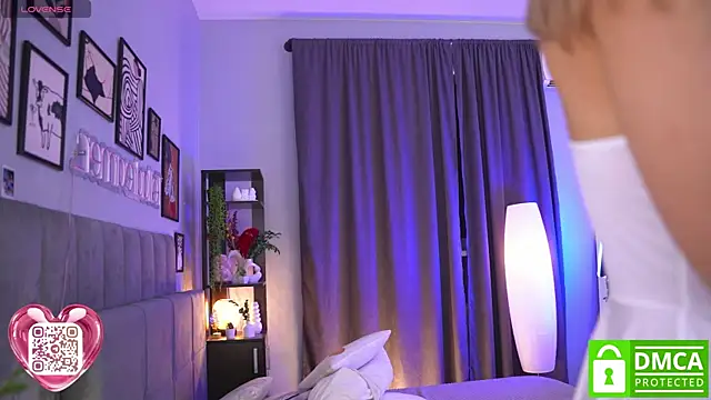 Изображение секс-шоу модели Tella_dream Изображение секс-шоу модели Tella_dream