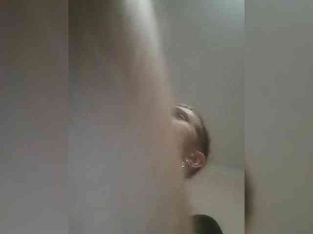 Изображение секс-шоу модели Raisin Изображение секс-шоу модели Raisin