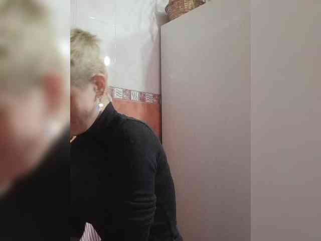 Изображение секс-шоу модели Raisin