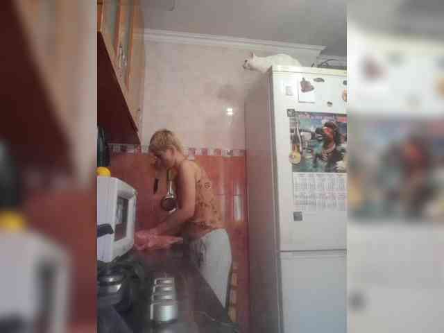 Изображение секс-шоу модели Raisin