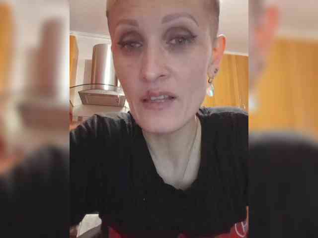 Изображение секс-шоу модели Raisin