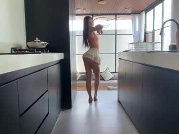 Изображение секс-шоу модели novamills Изображение секс-шоу модели novamills