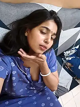 Cute-Simmi69's sex show image
