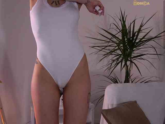1Nasty's sex show image