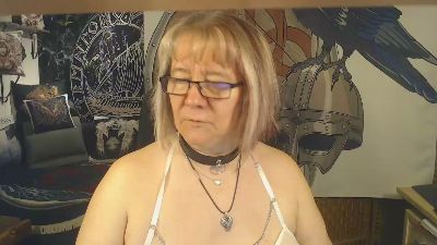 Titten_Luder's sex show image