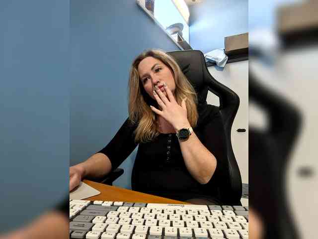 goddesssssss's sex show image