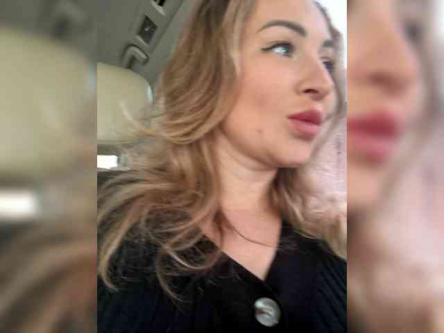 goddesssssss's sex show image