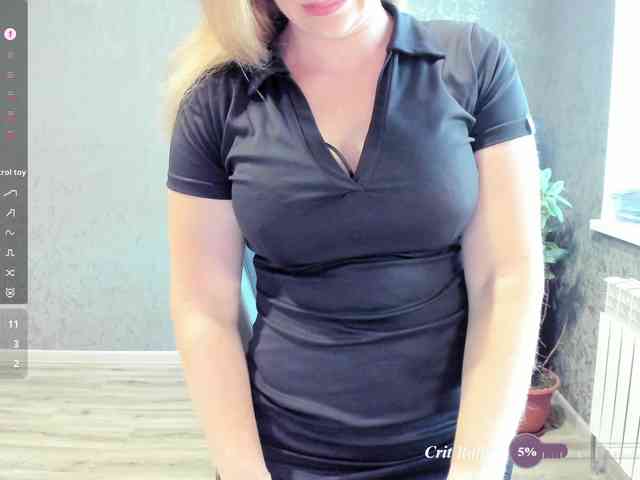 goddesssssss's sex show image