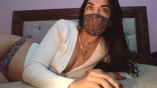 kiera_xxx's sex show image