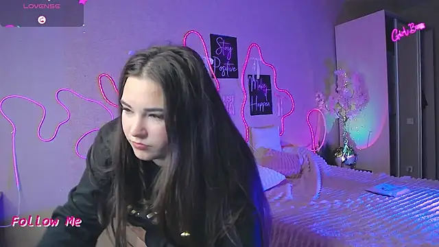 Изображение секс-шоу модели Lillianhot68 Изображение секс-шоу модели Lillianhot68