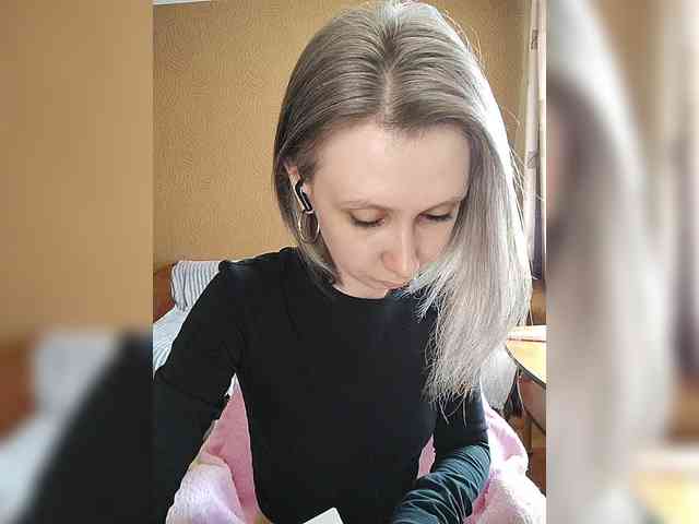 prettyKris's sex show image