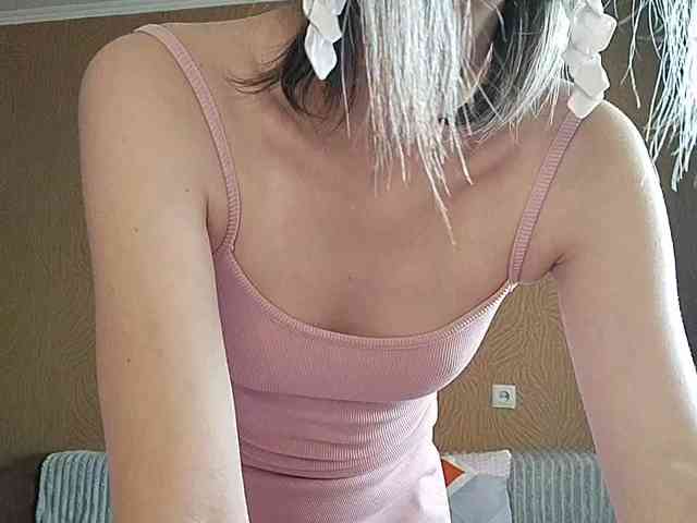 prettyKris's sex show image