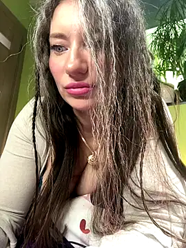 MooonReal's sex show image