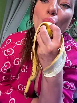 MooonReal's sex show image