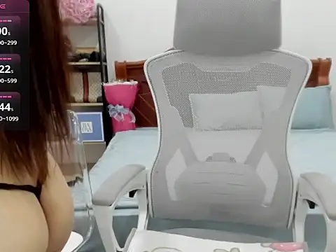 JuNi-Li's sex show image