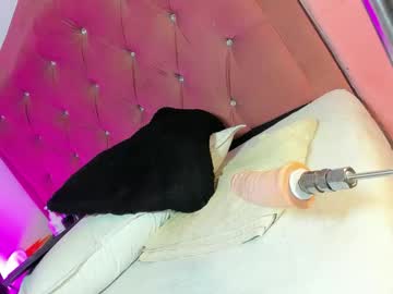 kylie_sttel's sex show image