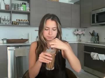 Изображение секс-шоу модели elenahere4u