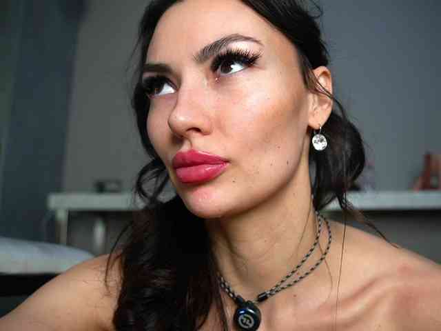 Изображение секс-шоу модели AnnaPurnaa