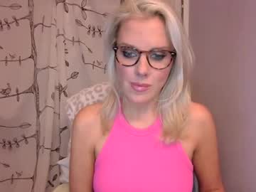 Изображение секс-шоу модели holly_bourbon