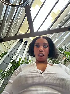 ___Nessa's sex show image