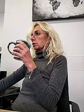 Изображение секс-шоу модели clarabell4