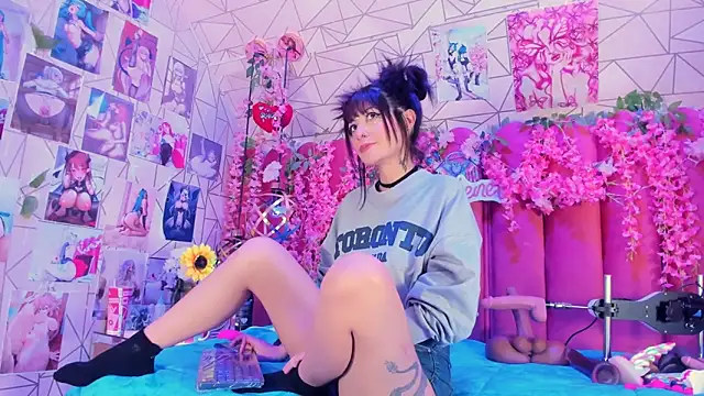 Alicebenett's sex show image