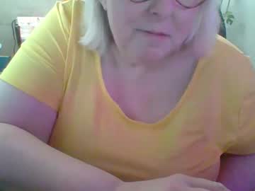 Изображение секс-шоу модели ivyjane3522