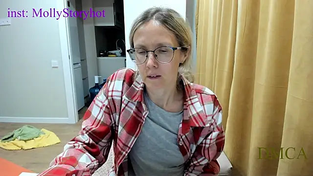 Изображение секс-шоу модели MollyStory