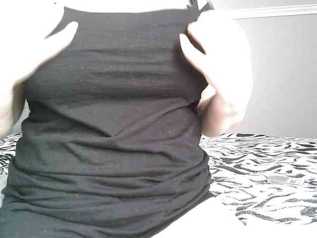 Lyana's sex show image