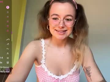 Изображение секс-шоу модели lolatheangel Изображение секс-шоу модели lolatheangel