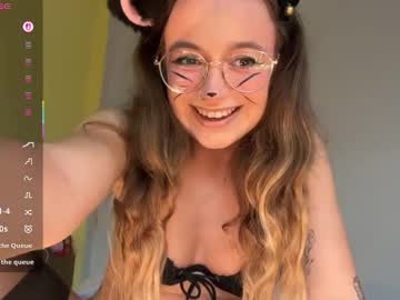 Изображение секс-шоу модели lolatheangel Изображение секс-шоу модели lolatheangel