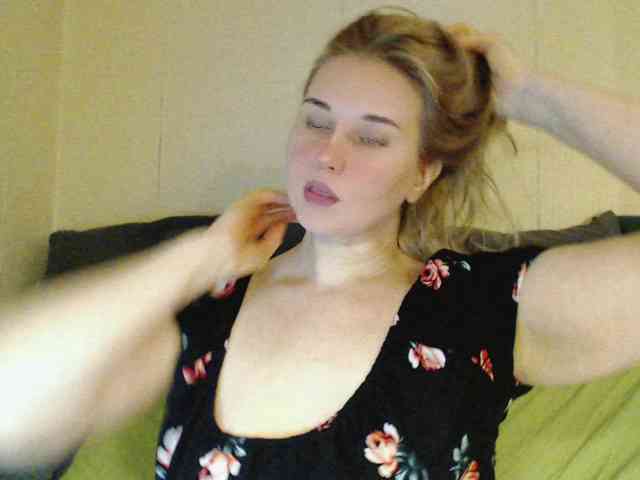 MissLilyAbrams's sex show image