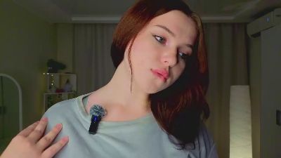DevonaHutzler's sex show image
