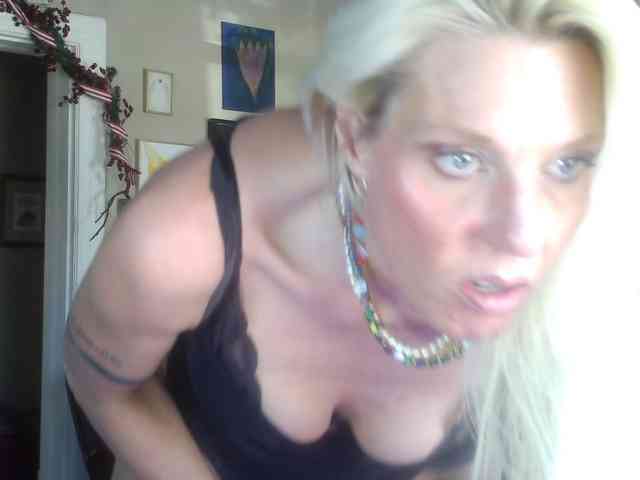 mylfGlama's sex show image mylfGlama's sex show image