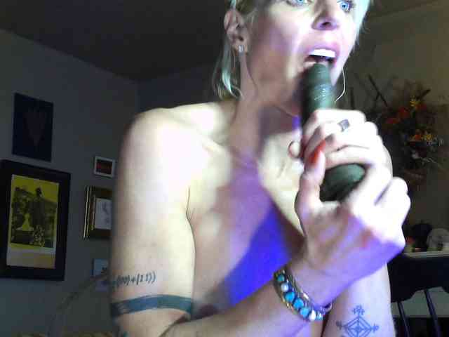 mylfGlama's sex show image mylfGlama's sex show image