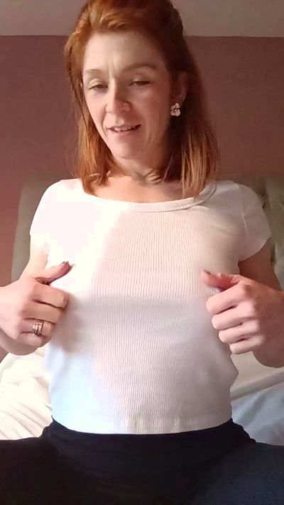 Housewife_Kirst's sex show image