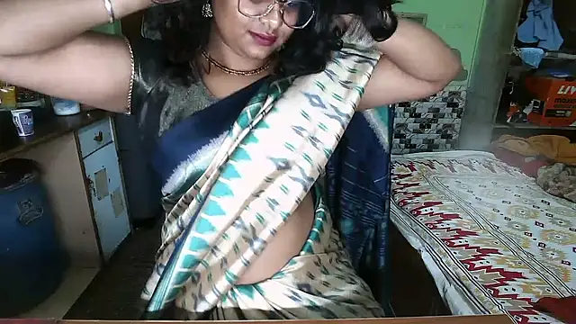 Изображение секс-шоу модели DearKimmi