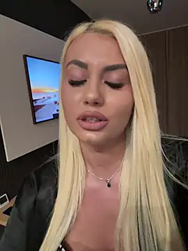BellaSinss's sex show image